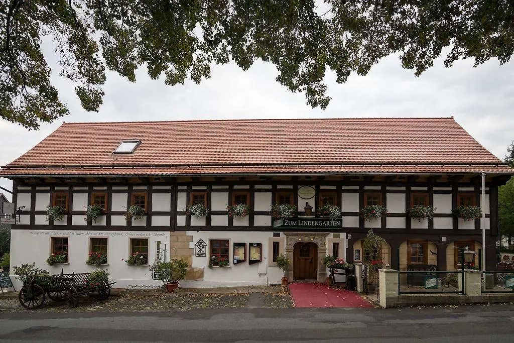 Romantik Hotel Zum Lindengarten-1